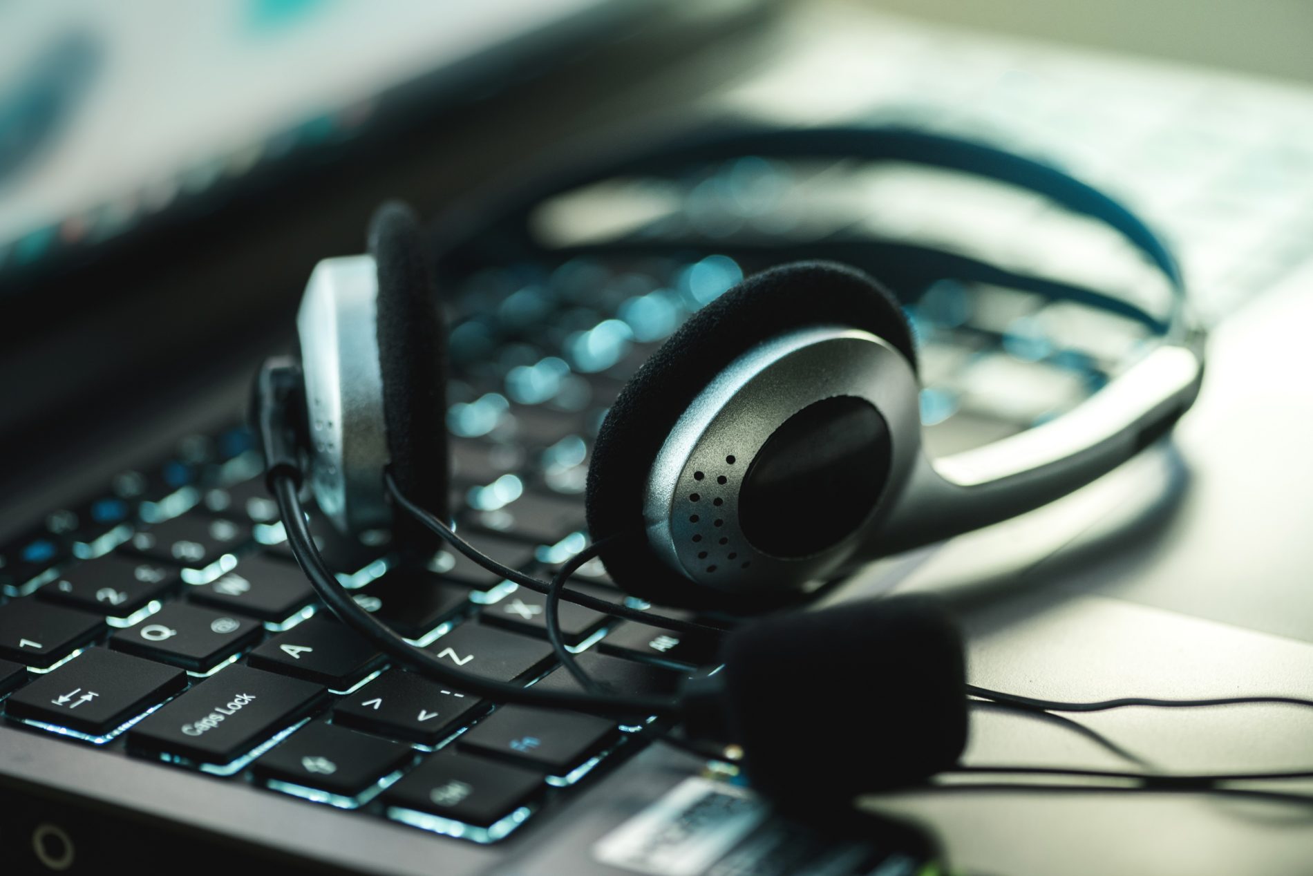 headset sitting on keyboard, Minnesota mental health clinics, ccbhc Minnesota