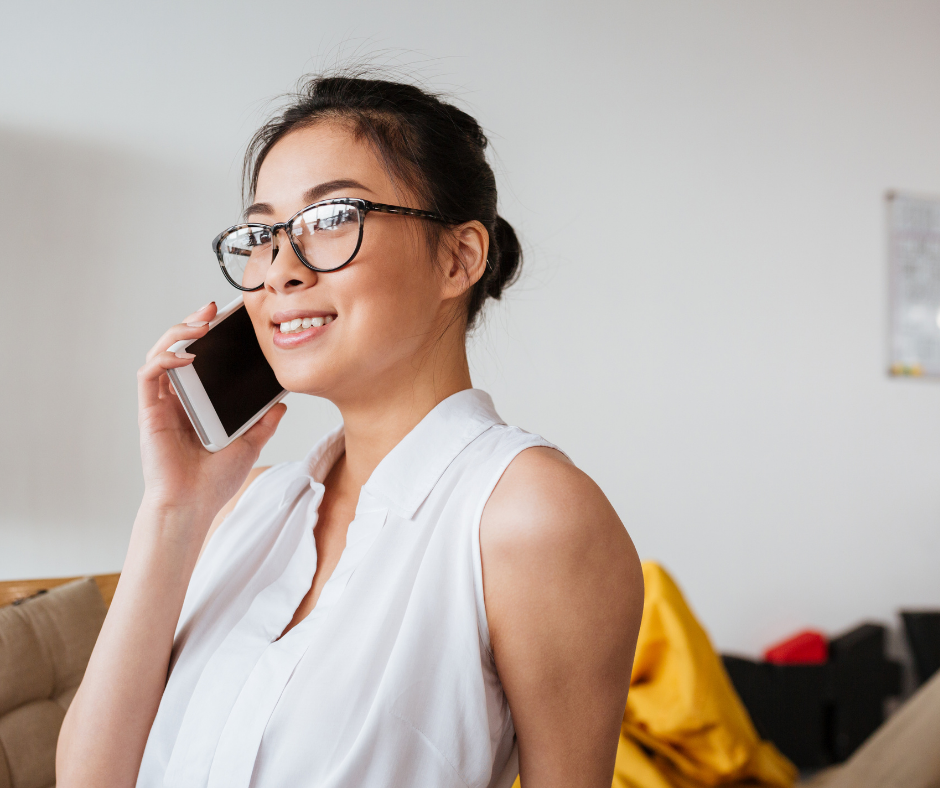 woman on the phone - getting help at canvas health, Minnesota mental health clinics, ccbhc Minnesota