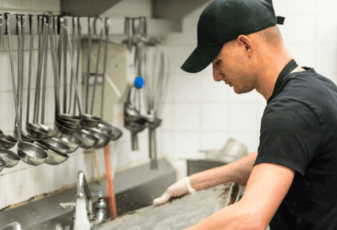 person washing dishes in restaurant, Outpatient treatment, Psychological Evaluation, Outpatient Therapy, Substance Use Therapy